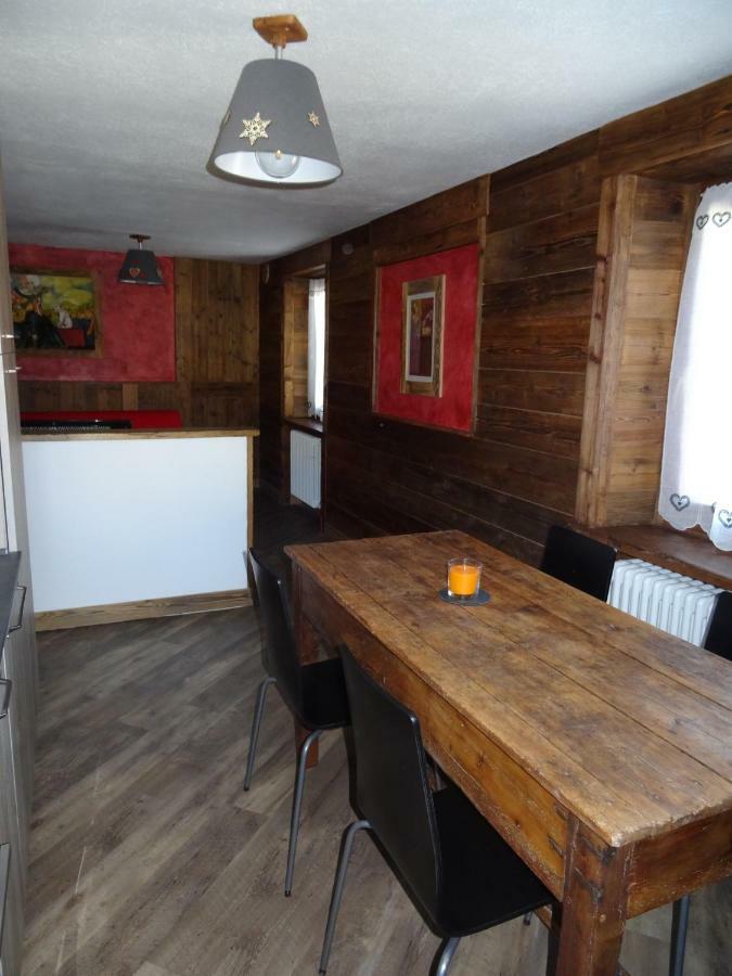 Maison D'Antan Alloggio Ad Uso Turistico Vda Charvensod N 0022 Aosta Bagian luar foto