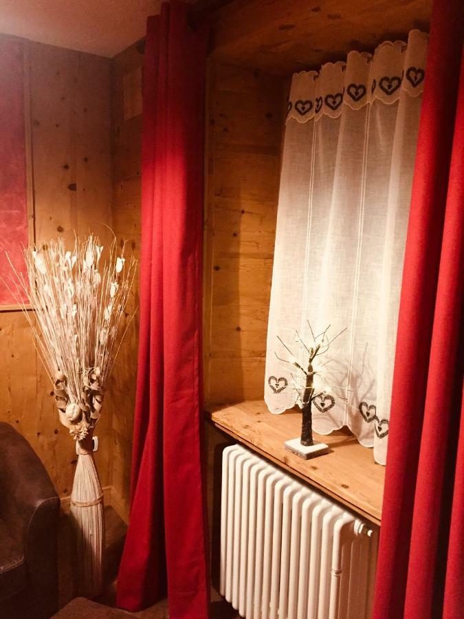Maison D'Antan Alloggio Ad Uso Turistico Vda Charvensod N 0022 Aosta Bagian luar foto