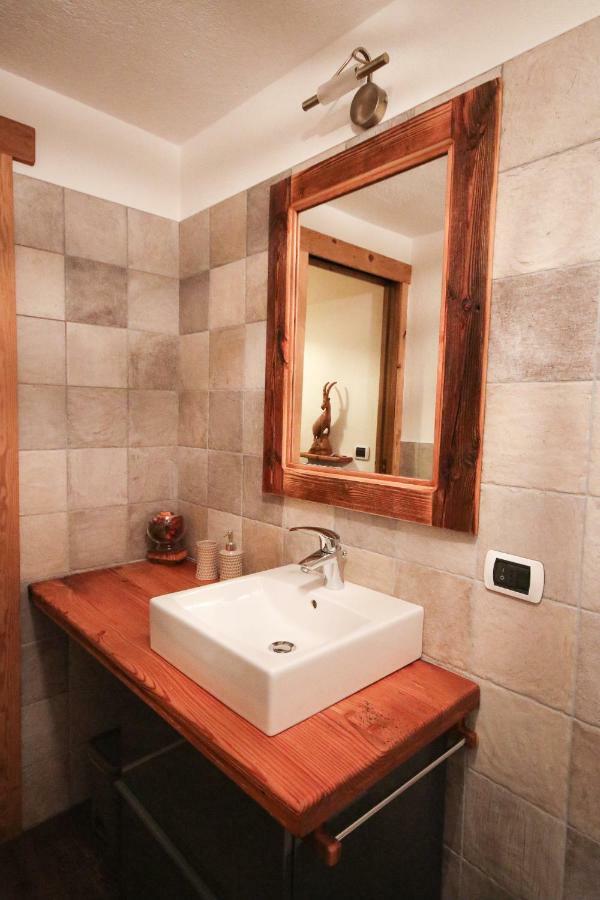 Maison D'Antan Alloggio Ad Uso Turistico Vda Charvensod N 0022 Aosta Bagian luar foto